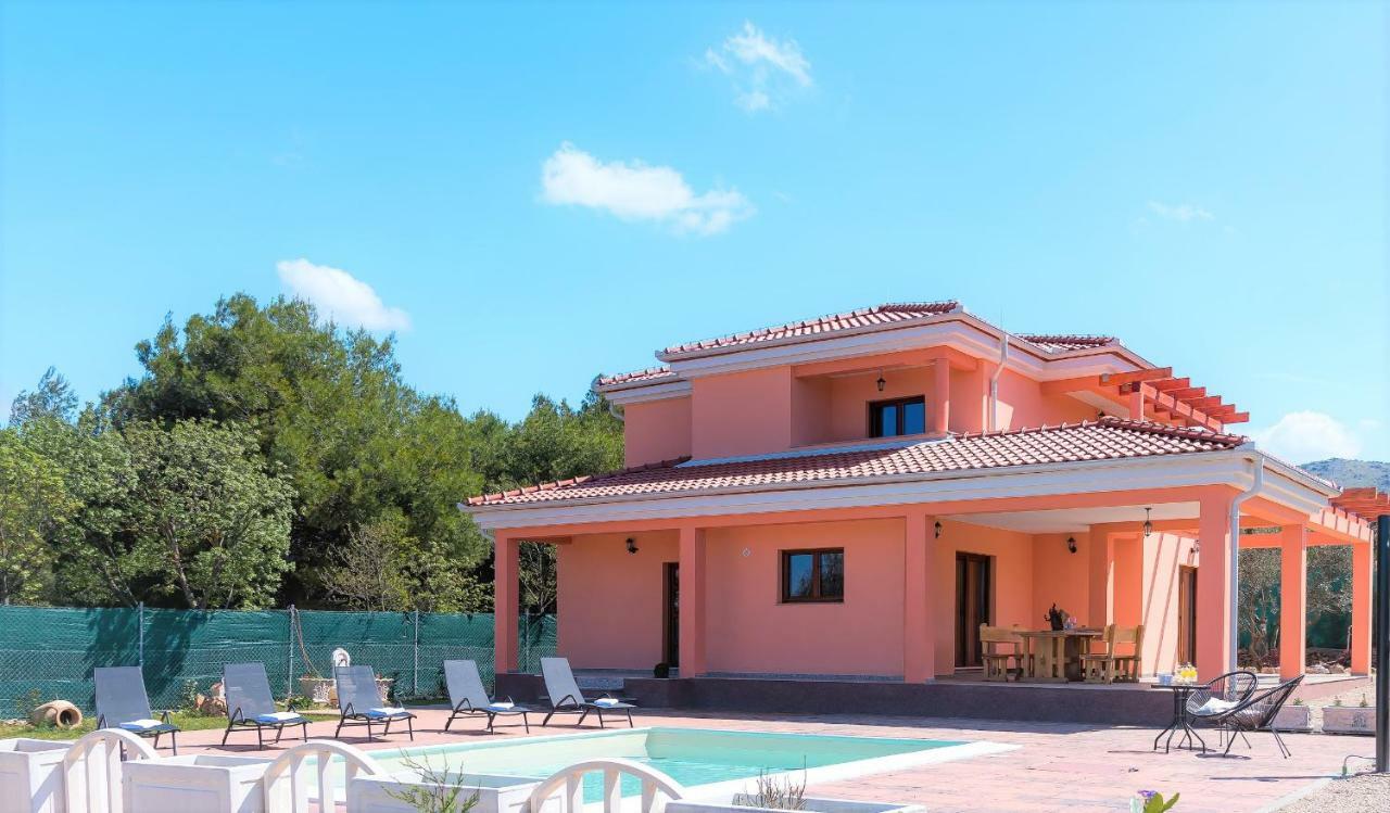 Grandeza Villa